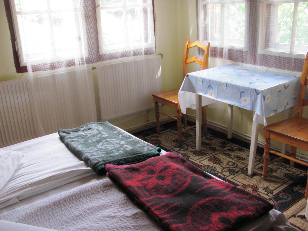 Hotel Antonia à BaileTusnad Extérieur photo